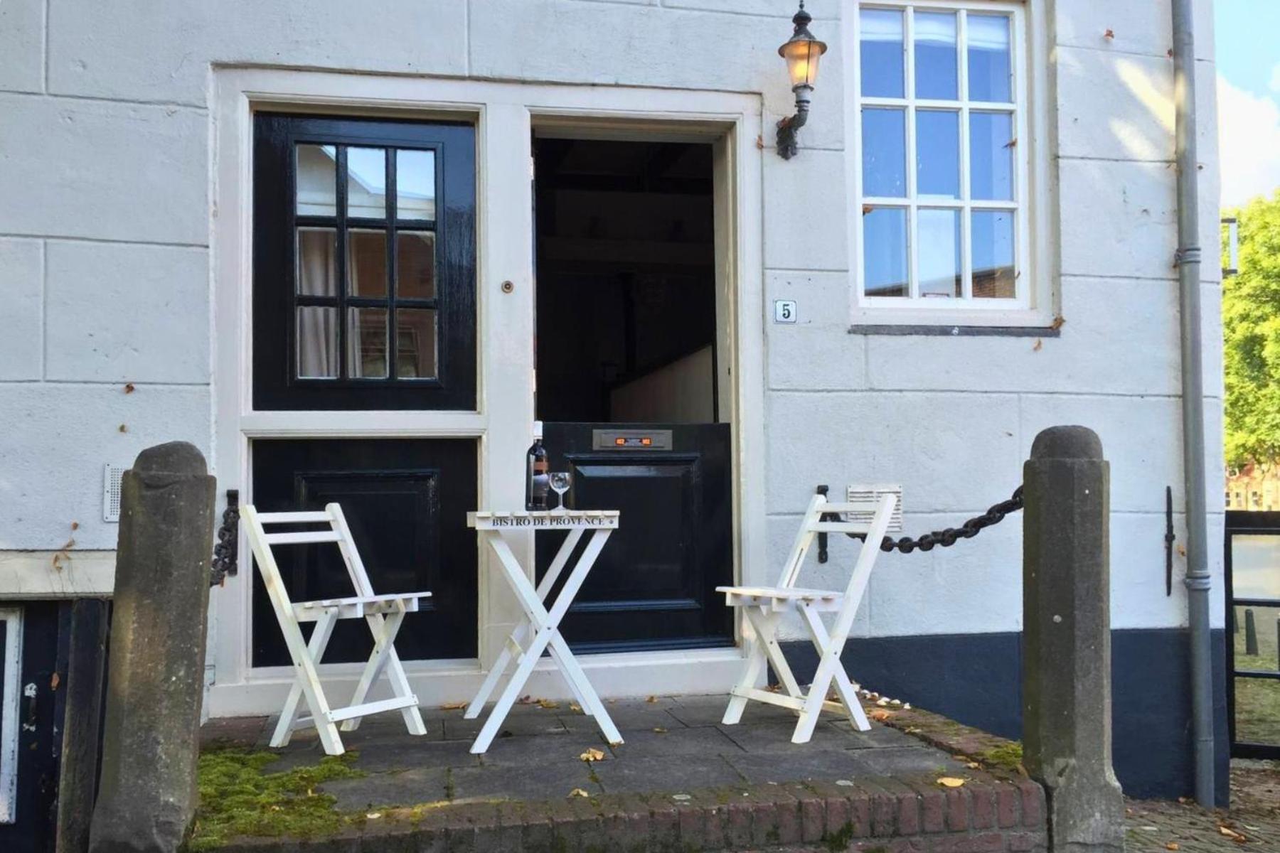 Torenhuis Medemblik Buitenkant foto